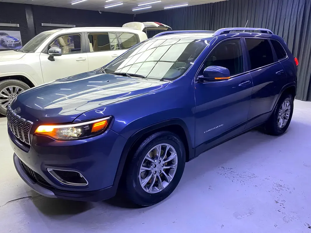 Jeep Cherokee 2.4 AT (177 hp) - 3