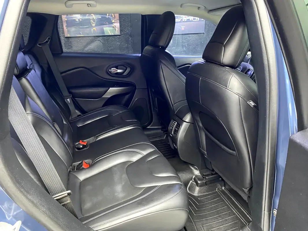Jeep Cherokee 2.4 AT (177 hp) - 15