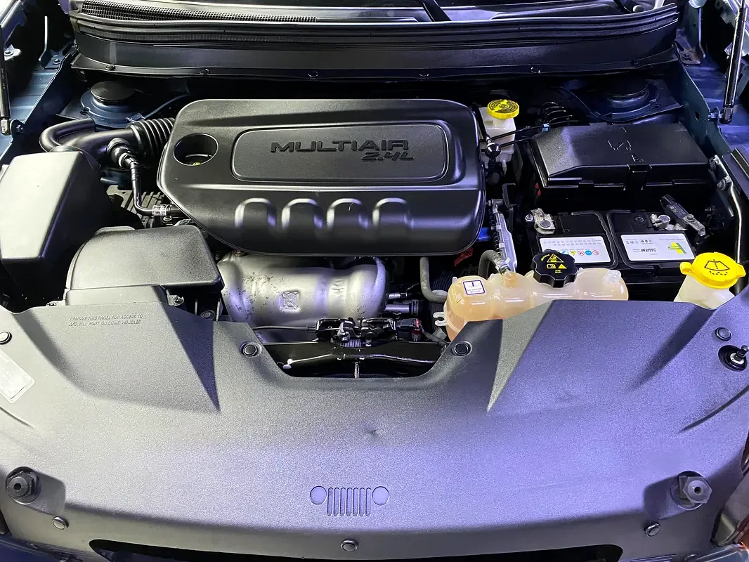 Jeep Cherokee 2.4 AT (177 hp) - 17