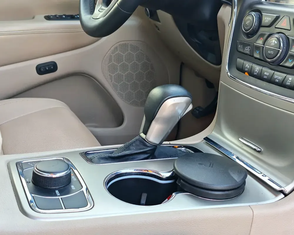 Jeep Cherokee 3.2 AT (271 hp) - 8