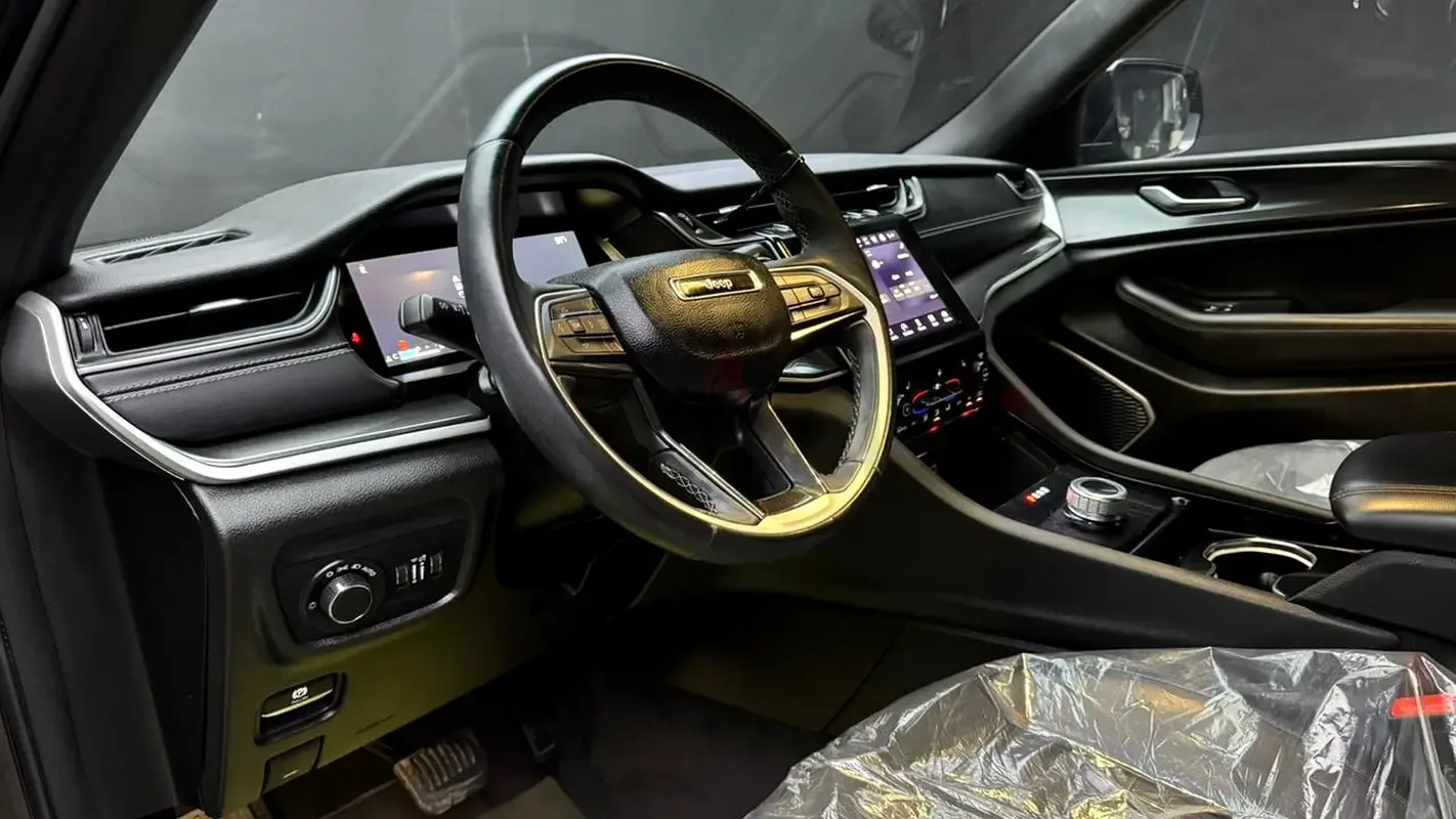 Jeep Cherokee 3.2 AT (272 hp) - 10
