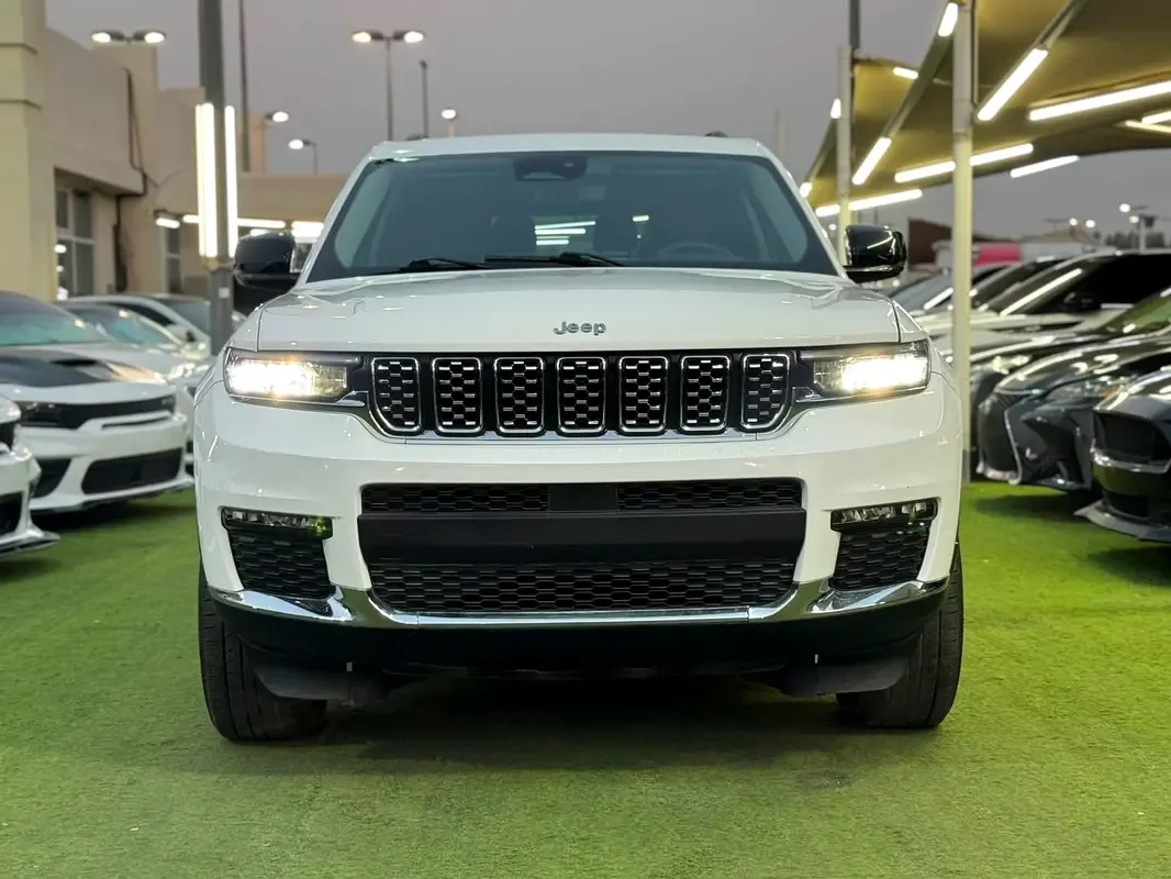 Jeep Cherokee 3.2 AT (272 حصان) - 2