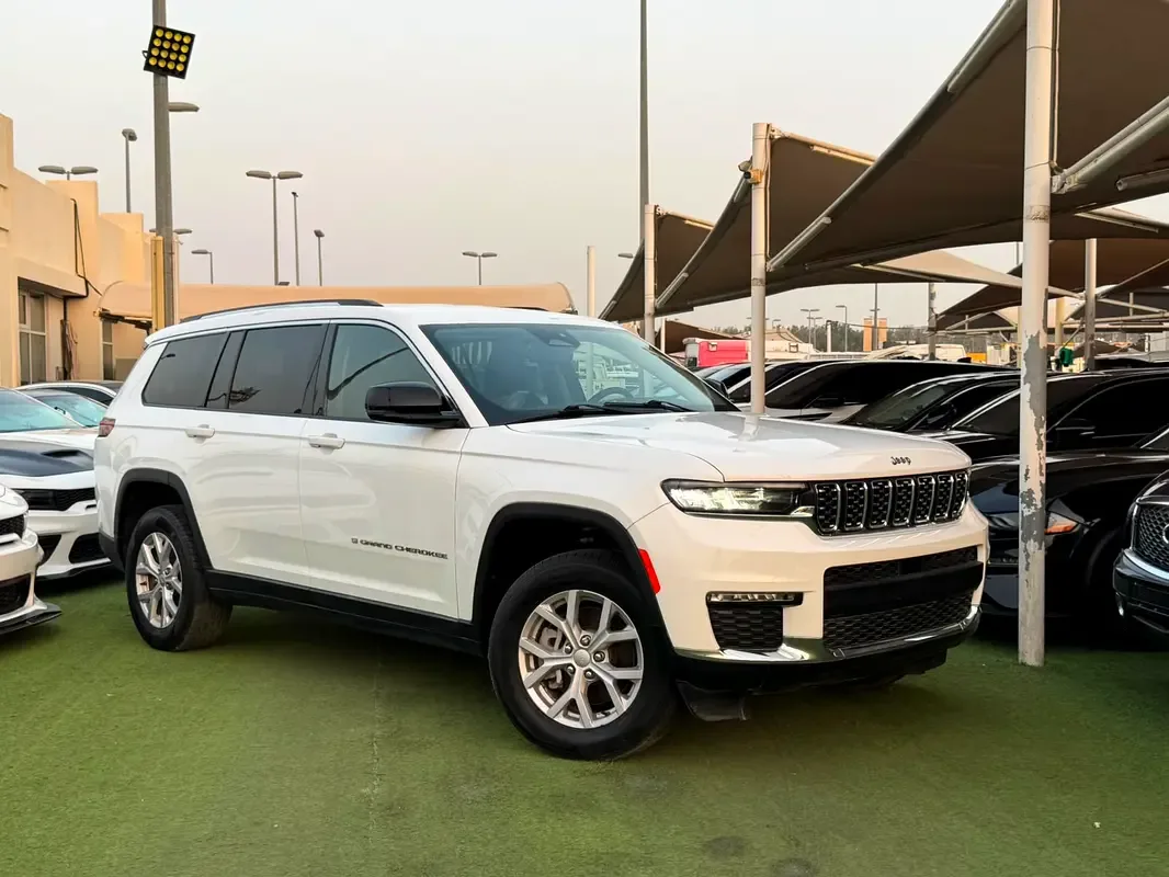 Jeep Cherokee 3.2 AT (272 حصان)
