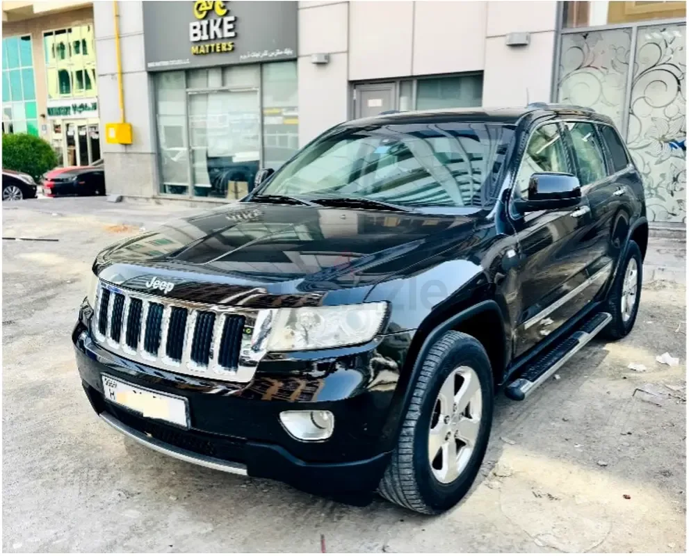Jeep Cherokee 3.7 AT (205 hp)