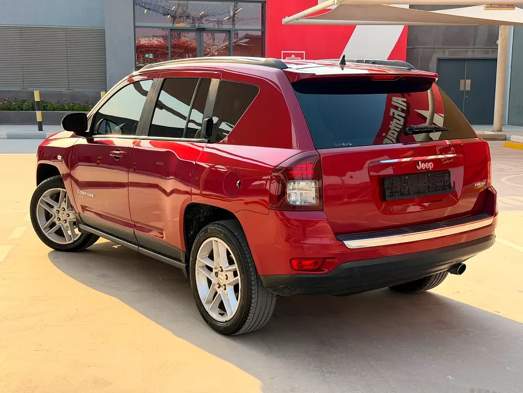 Jeep Compass 2.4 AT AWD (170 حصان) - 4
