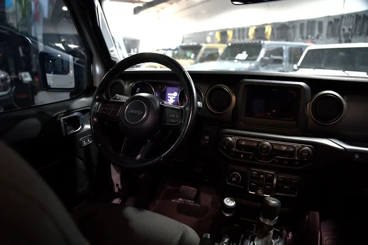 Jeep Gladiator 3.6 AT 4WD (285 حصان) - 12
