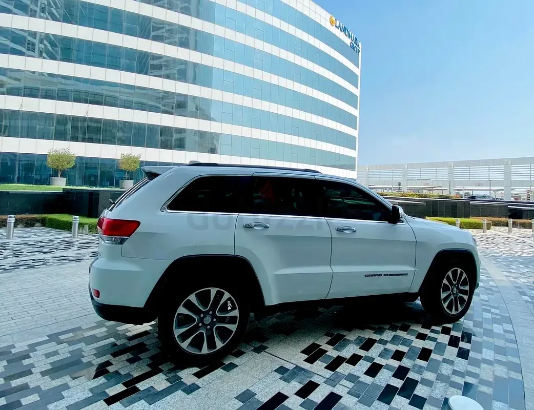 Jeep Grand Cherokee 3.0 AT AWD (238 حصان) - 12