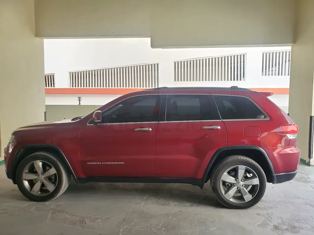 Jeep Grand Cherokee 3.0 AT AWD (238 hp)