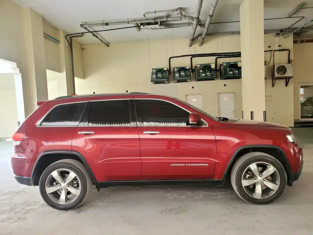 Jeep Grand Cherokee 3.0 AT AWD (238 hp) - 2