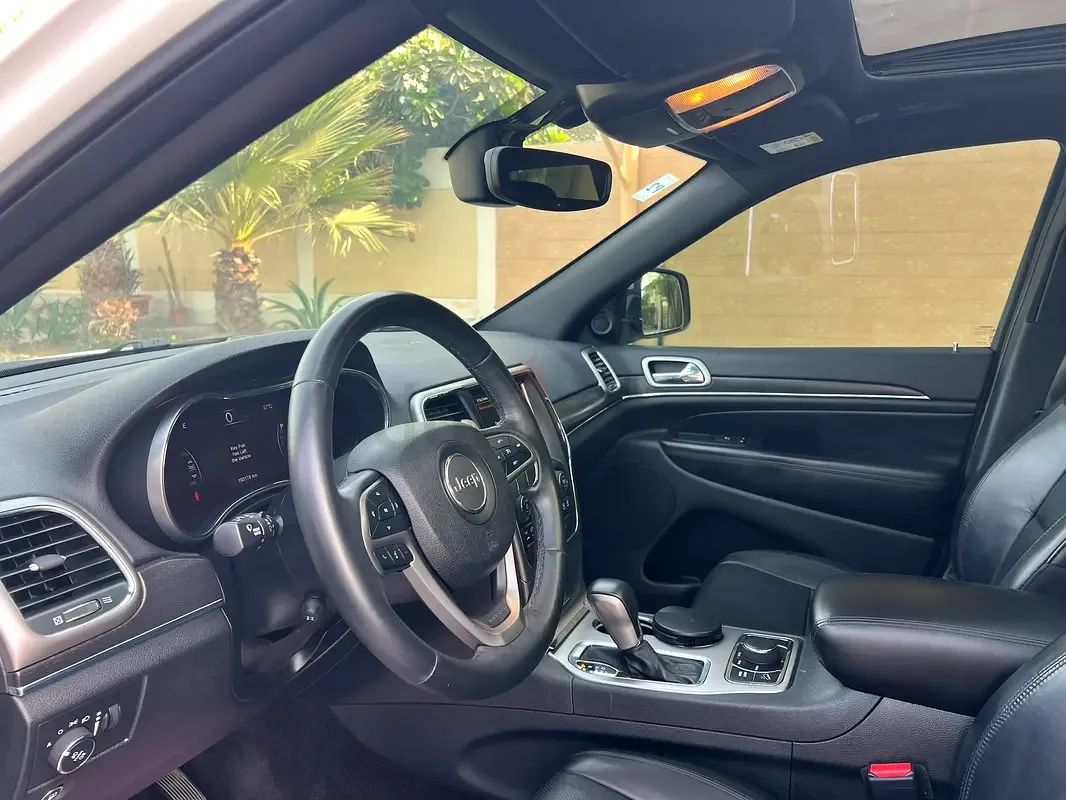 Jeep Grand Cherokee 3.0 AT AWD (238 hp) - 6