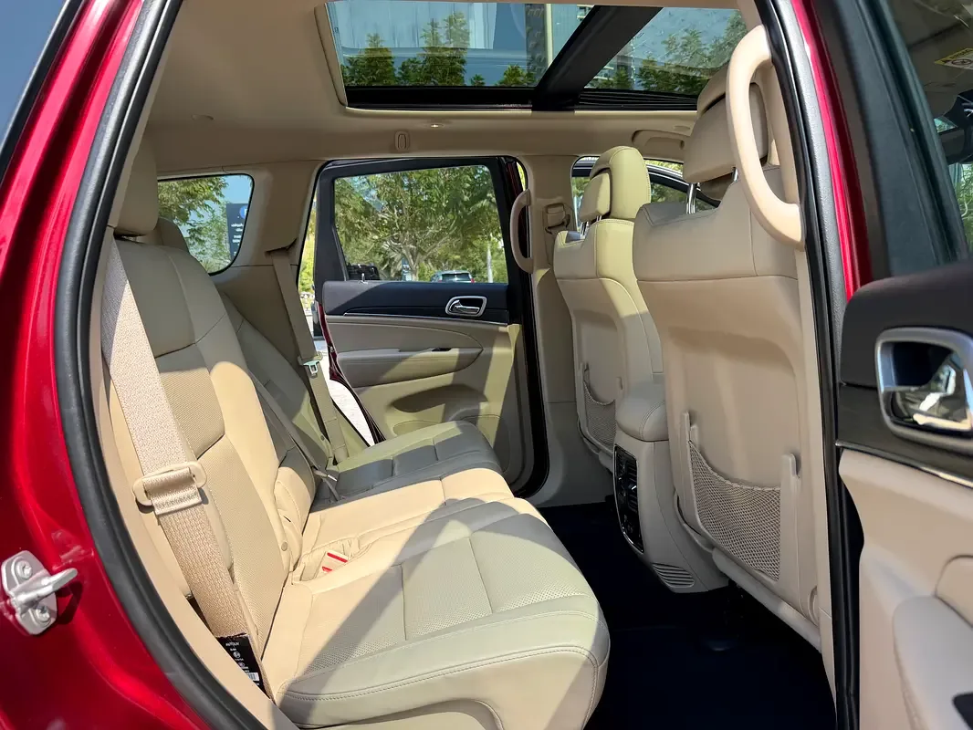 Jeep Grand Cherokee 3.0 AT AWD (238 حصان) - 14