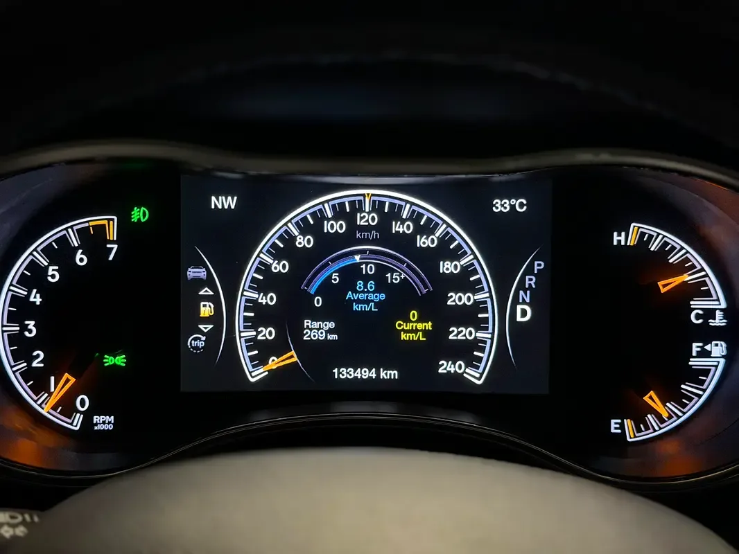 Jeep Grand Cherokee 3.0 AT AWD (238 حصان) - 16
