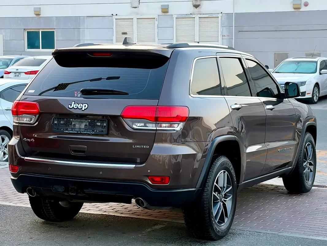 Jeep Grand Cherokee 3.0 AT AWD (238 hp) - 6
