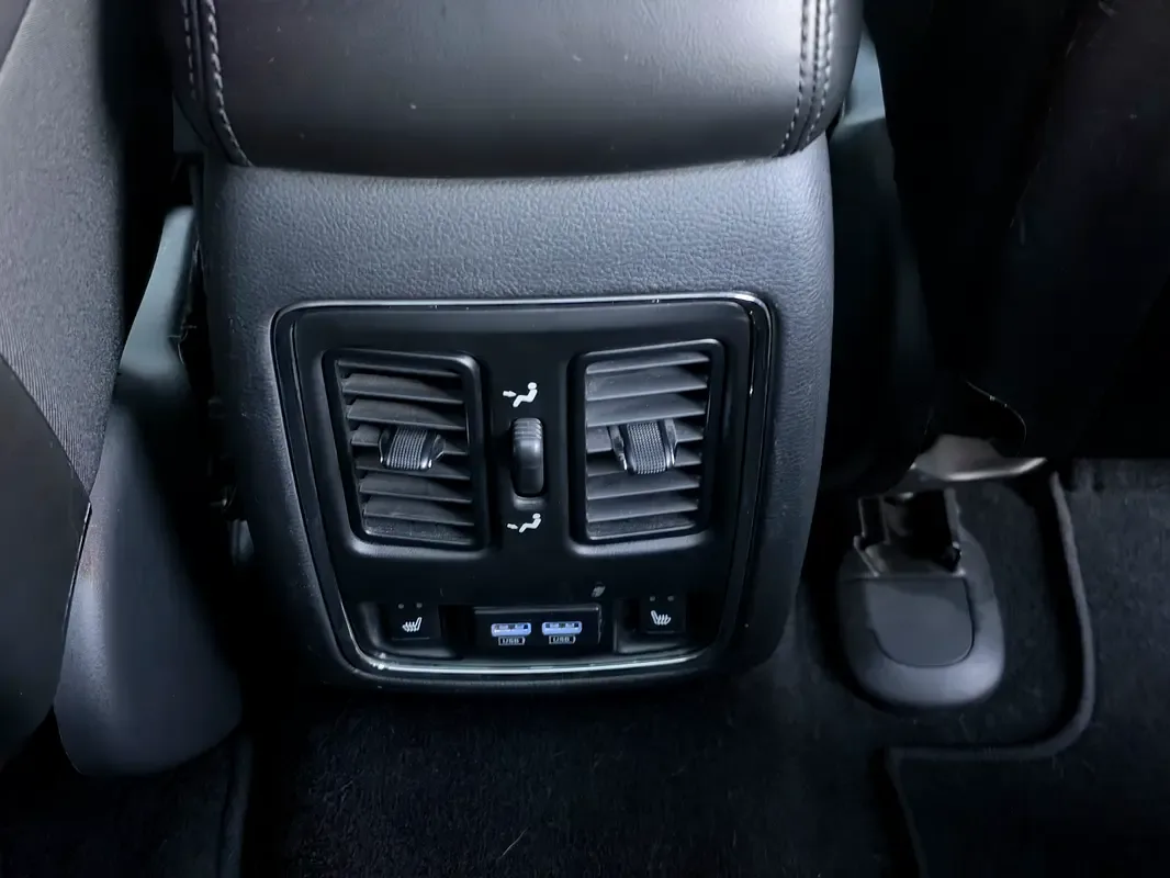 Jeep Grand Cherokee 3.0 AT AWD (238 hp) - 16
