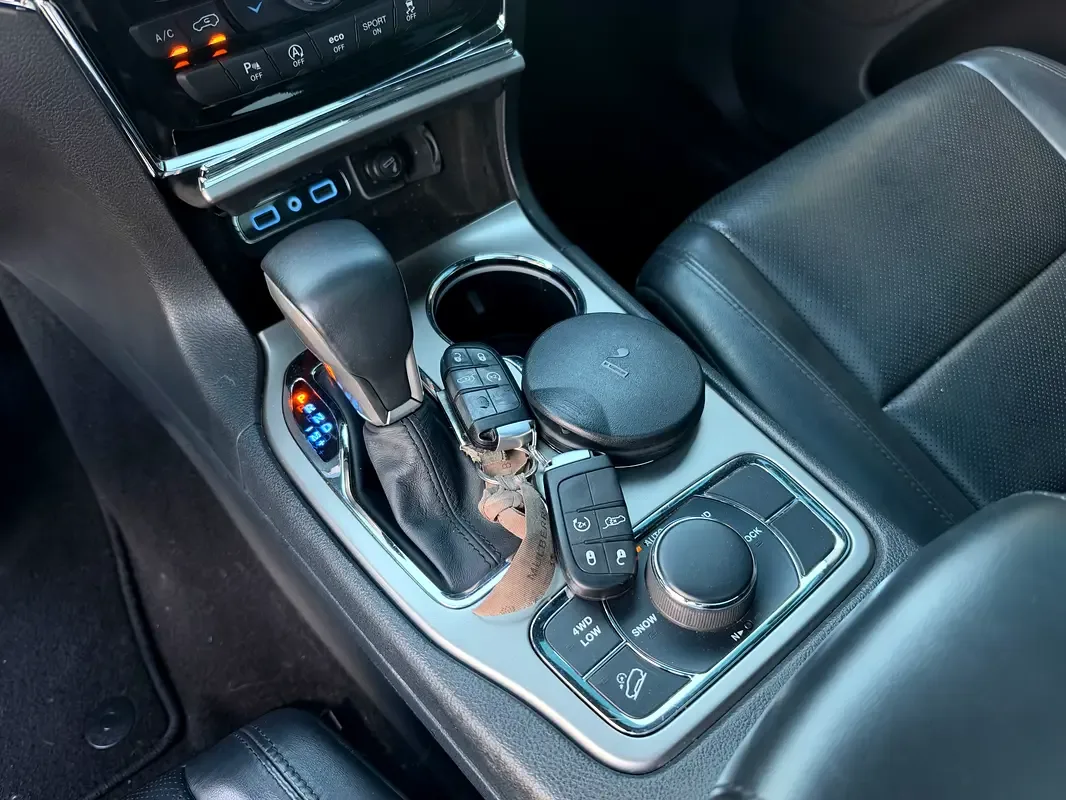 Jeep Grand Cherokee 3.0 AT AWD (238 hp) - 17