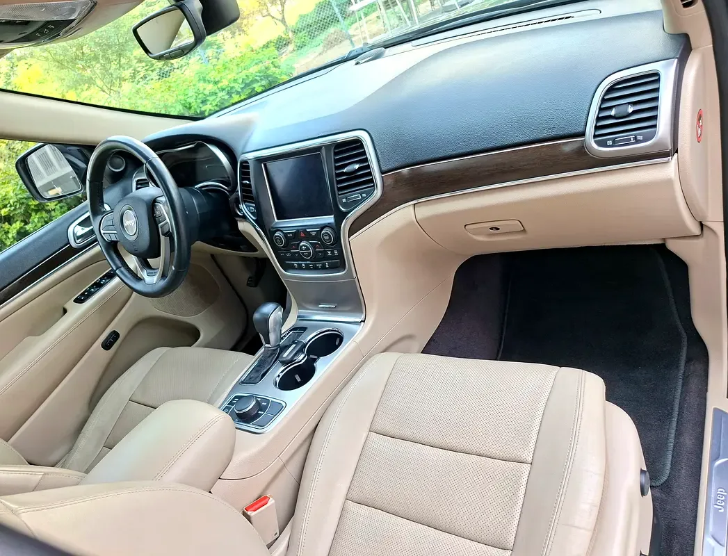 Jeep Grand Cherokee 3.0 AT AWD (238 حصان) - 9