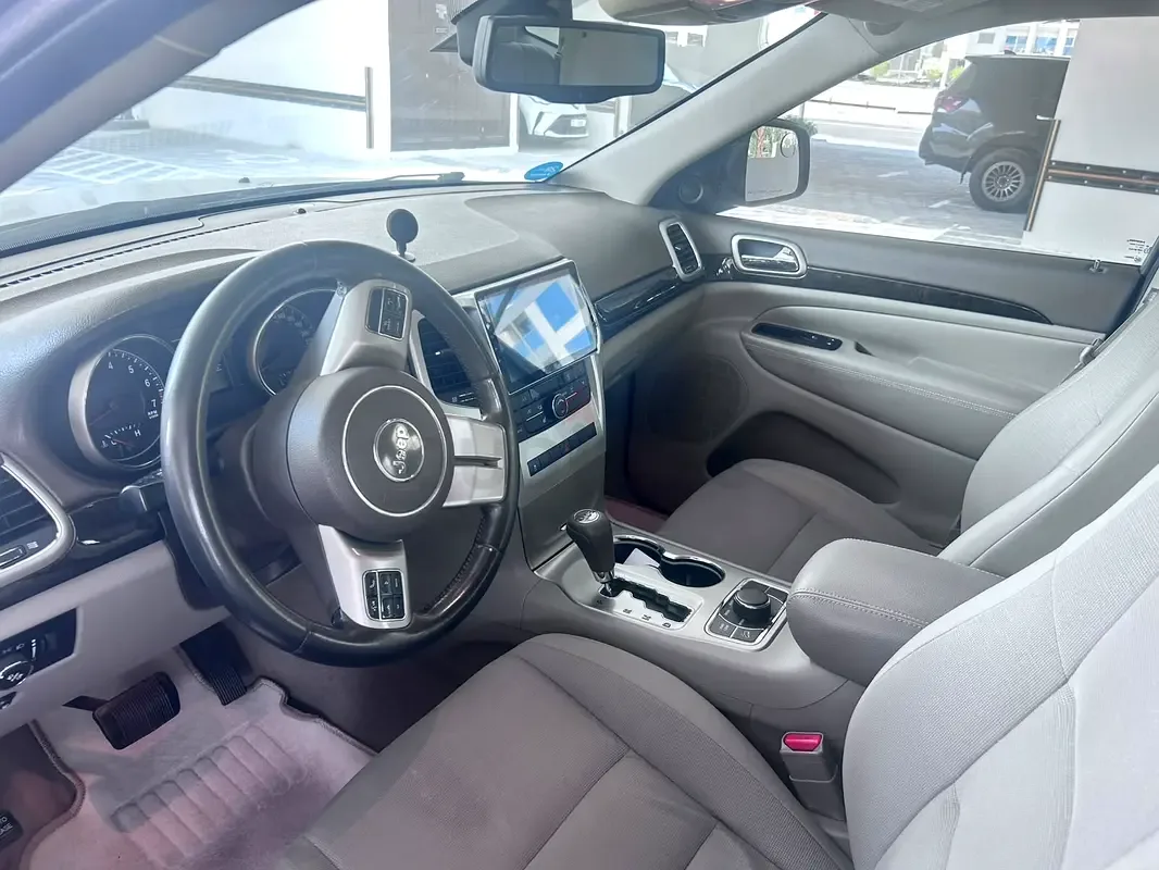 Jeep Grand Cherokee 3.6 AT (286 hp) - 7