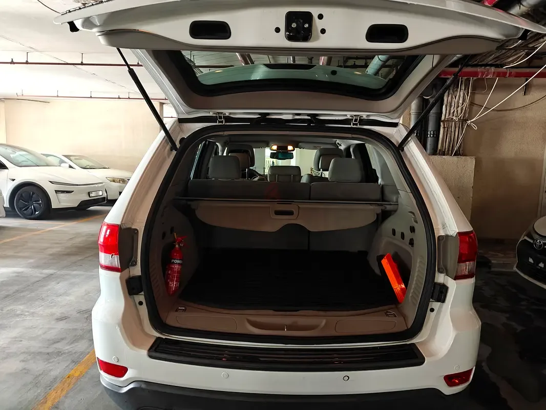 Jeep Grand Cherokee 3.6 AT (286 hp) - 14