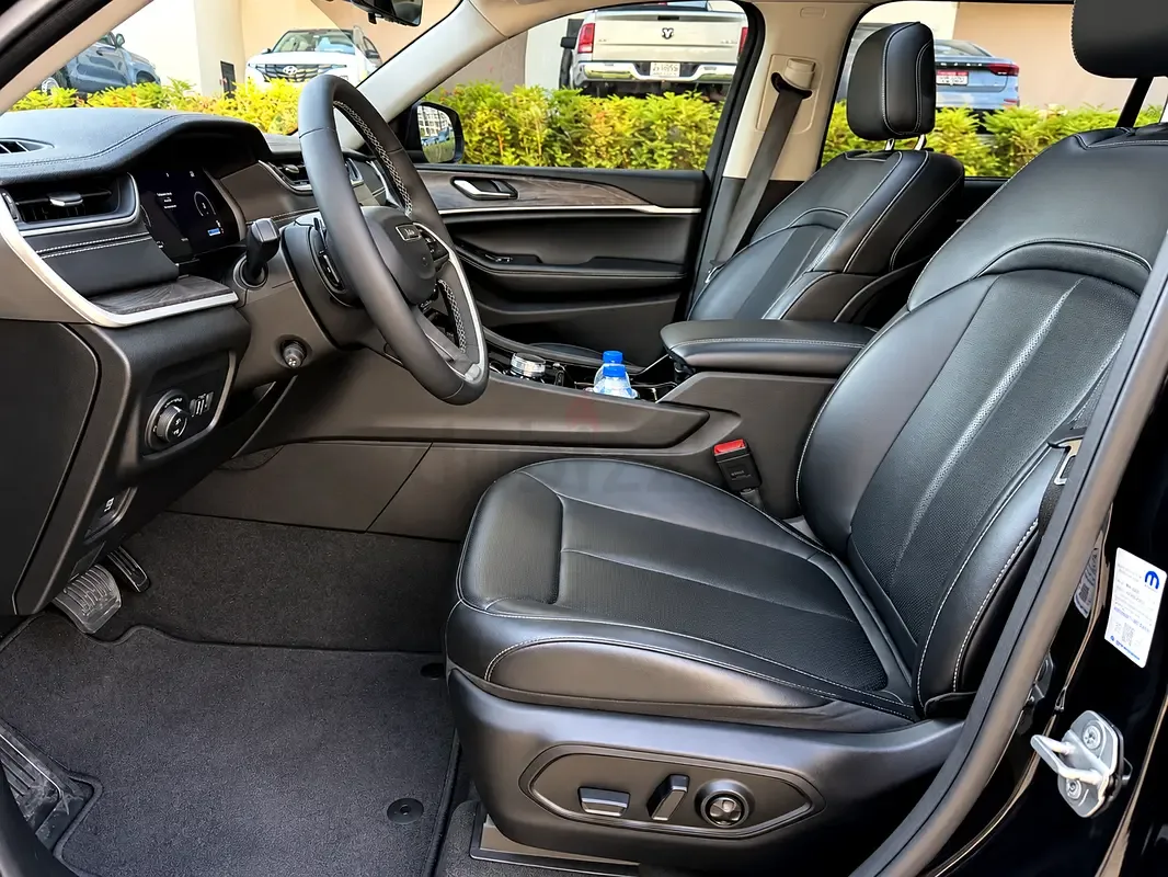 Jeep Grand Cherokee 3.6 AT (297 hp) - 10