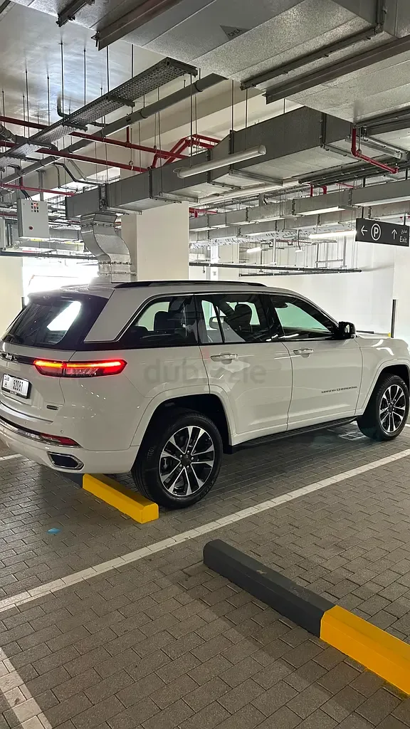 Jeep Grand Cherokee 3.6 AT (297 حصان) - 3