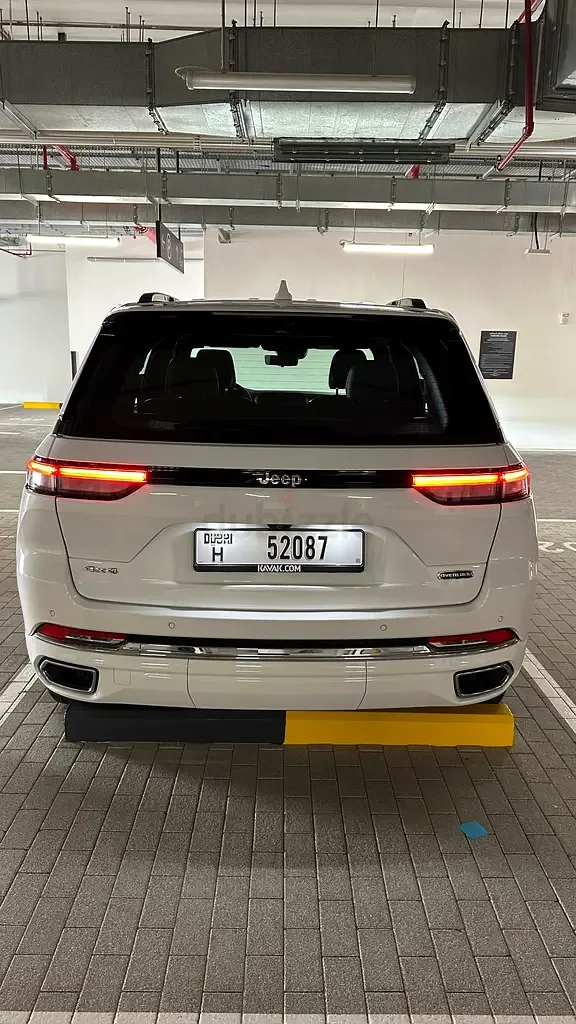 Jeep Grand Cherokee 3.6 AT (297 حصان) - 2