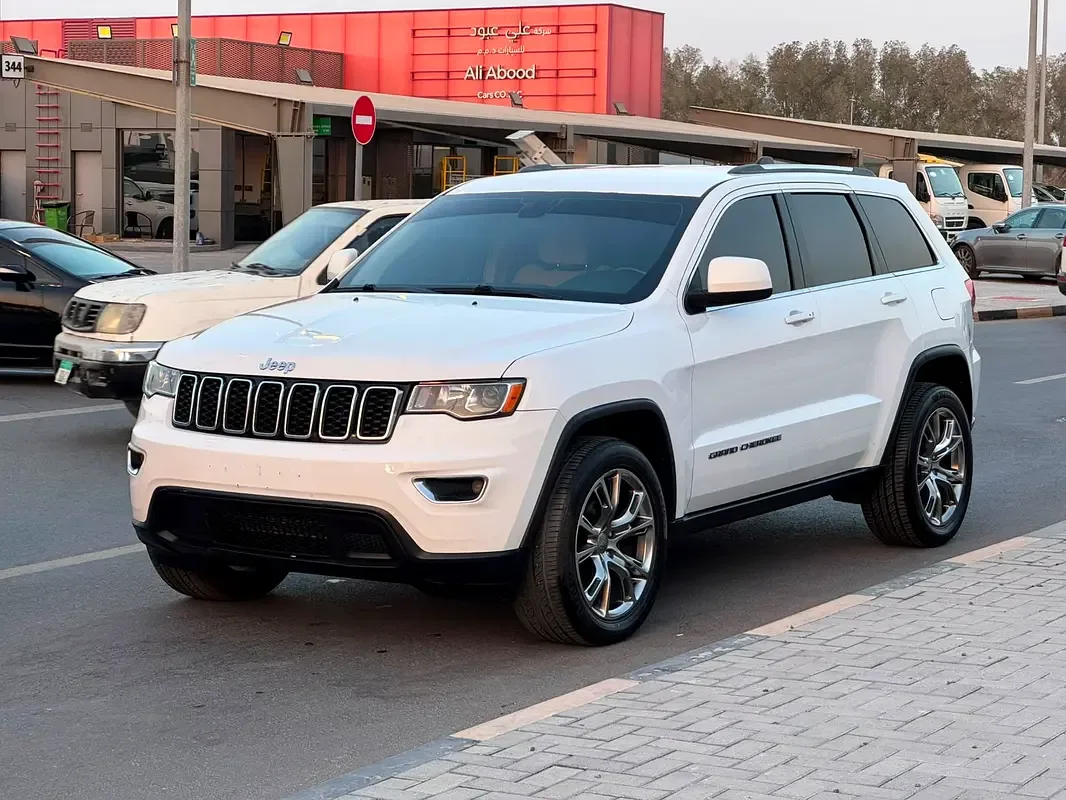 Jeep Grand Cherokee 3.6 AT AWD (286 حصان) - 3