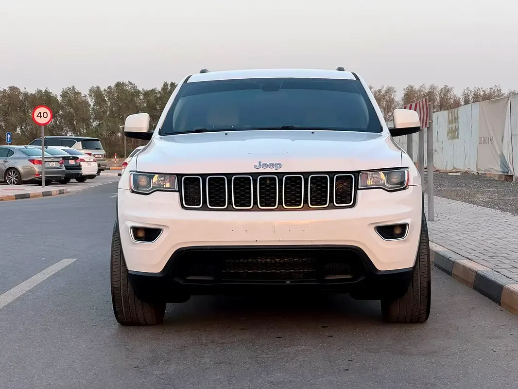 Jeep Grand Cherokee 3.6 AT AWD (286 حصان) - 2