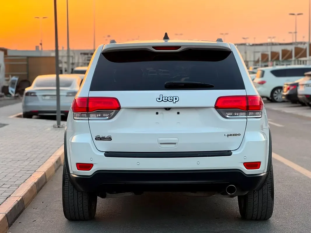 Jeep Grand Cherokee 3.6 AT AWD (286 حصان) - 7