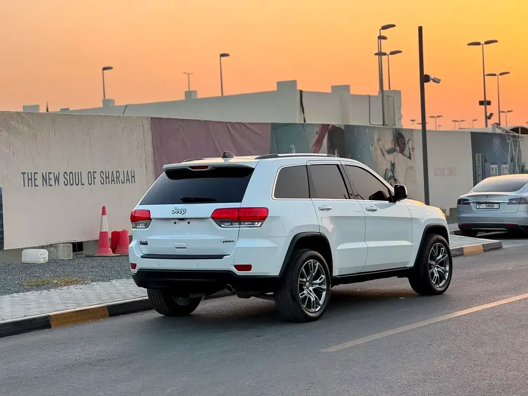 Jeep Grand Cherokee 3.6 AT AWD (286 حصان) - 5