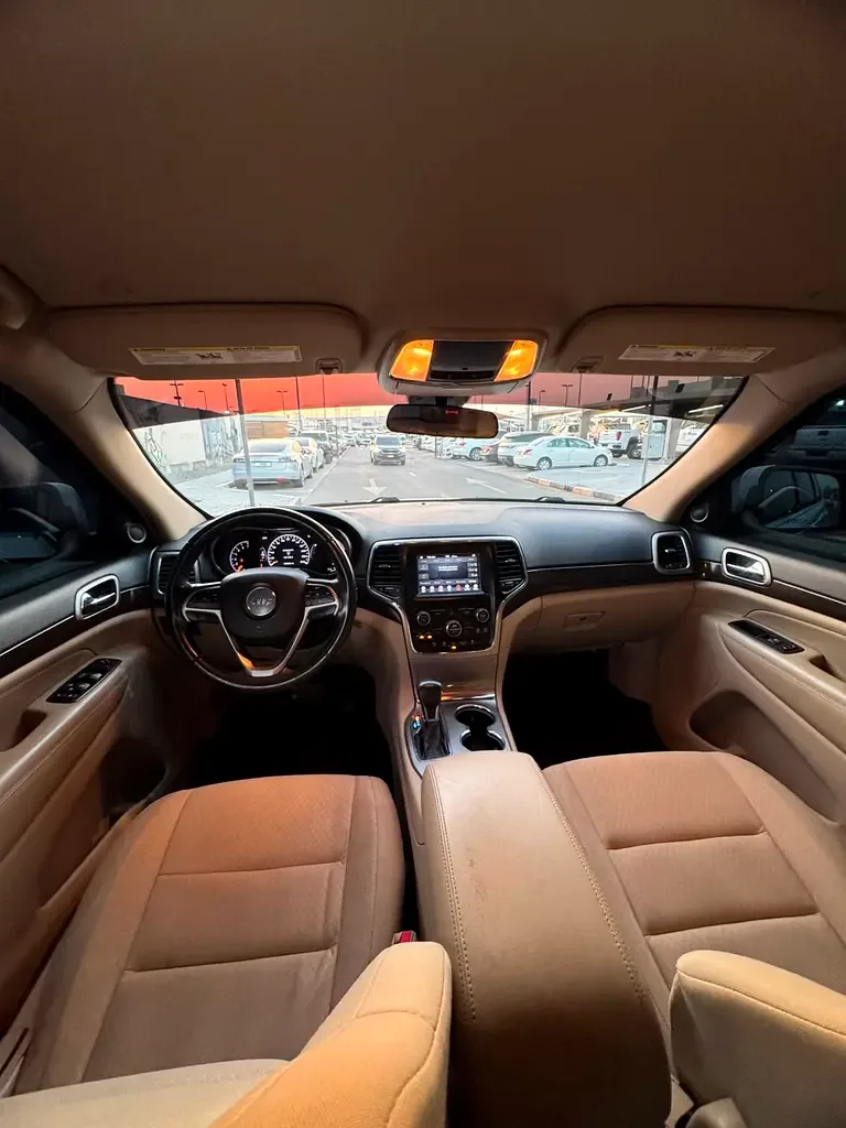 Jeep Grand Cherokee 3.6 AT AWD (286 حصان) - 11