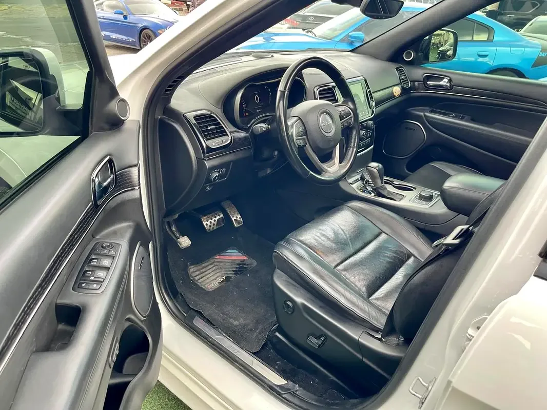 Jeep Grand Cherokee 3.6 AT AWD (286 حصان) - 10