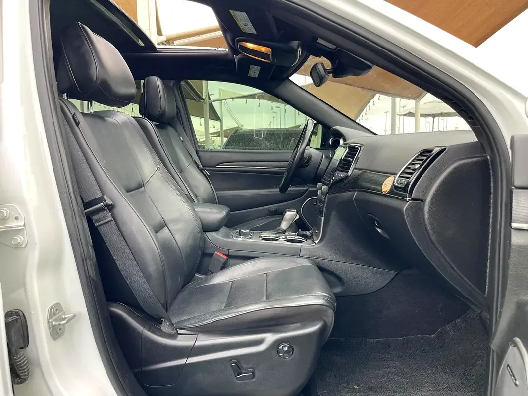 Jeep Grand Cherokee 3.6 AT AWD (286 حصان) - 12