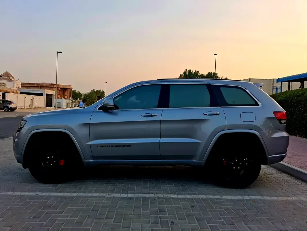Jeep Grand Cherokee 3.6 AT AWD (286 حصان) - 5