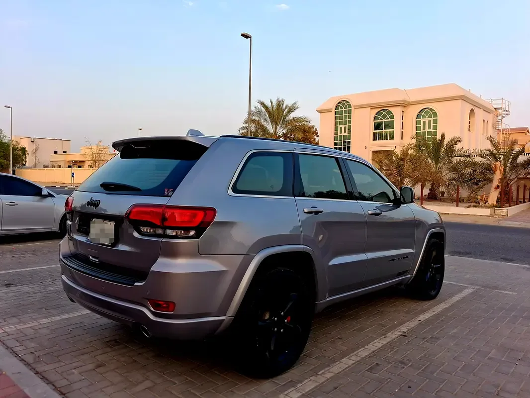 Jeep Grand Cherokee 3.6 AT AWD (286 حصان) - 16