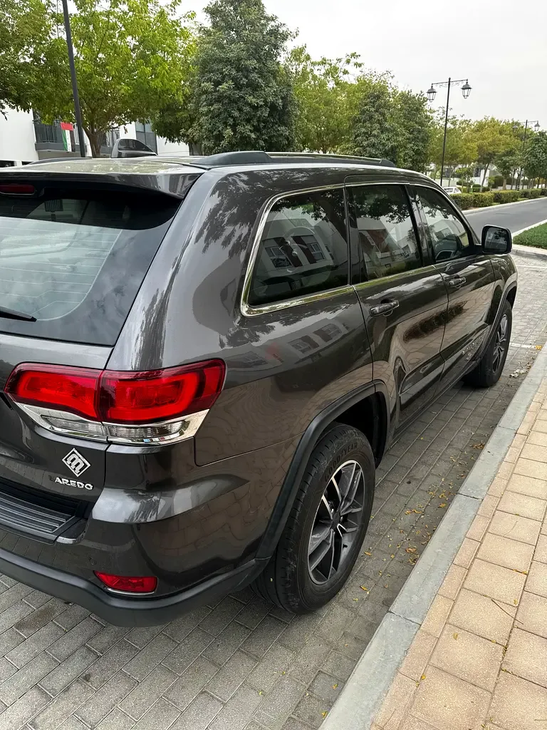 Jeep Grand Cherokee 3.6 AT AWD (286 حصان) - 4
