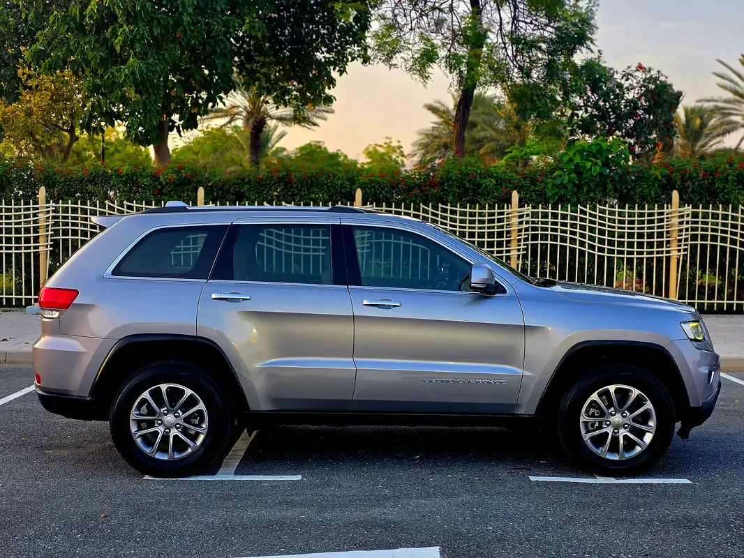 Jeep Grand Cherokee 3.6 AT AWD (286 حصان) - 7