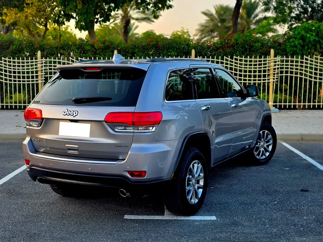 Jeep Grand Cherokee 3.6 AT AWD (286 حصان) - 5