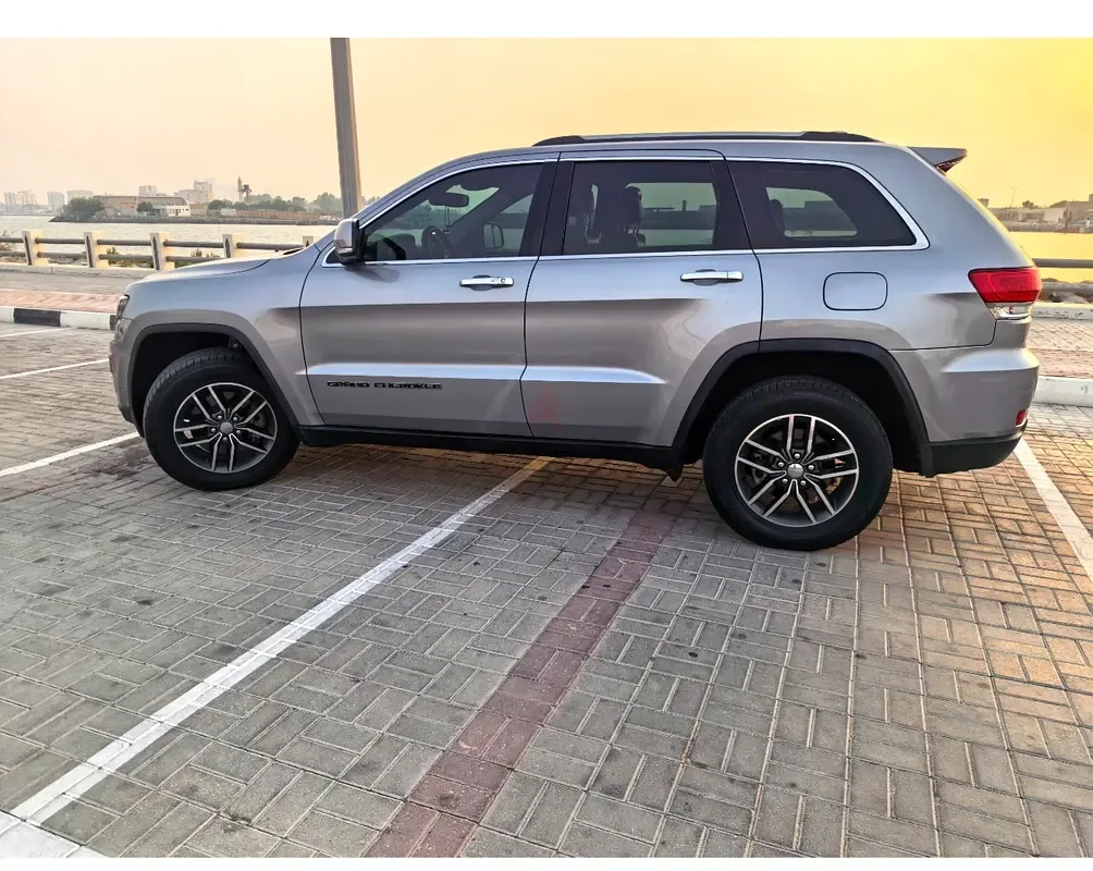 Jeep Grand Cherokee 3.6 AT AWD (286 hp) - 12
