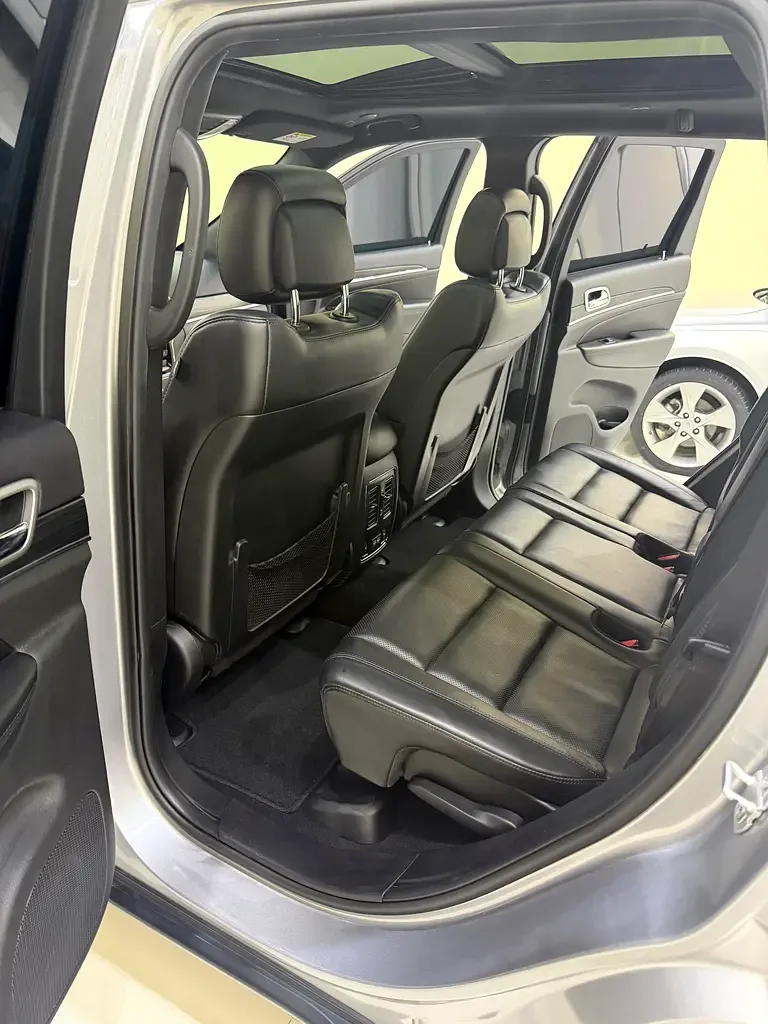 Jeep Grand Cherokee 3.6 AT AWD (286 حصان) - 8