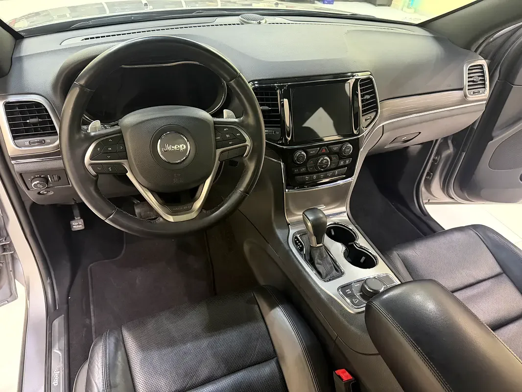 Jeep Grand Cherokee 3.6 AT AWD (286 حصان) - 15
