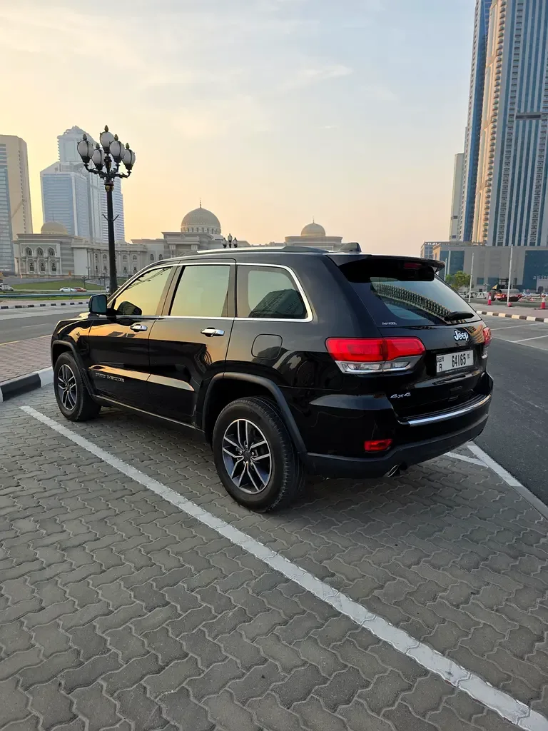 Jeep Grand Cherokee 3.6 AT AWD (286 حصان) - 4