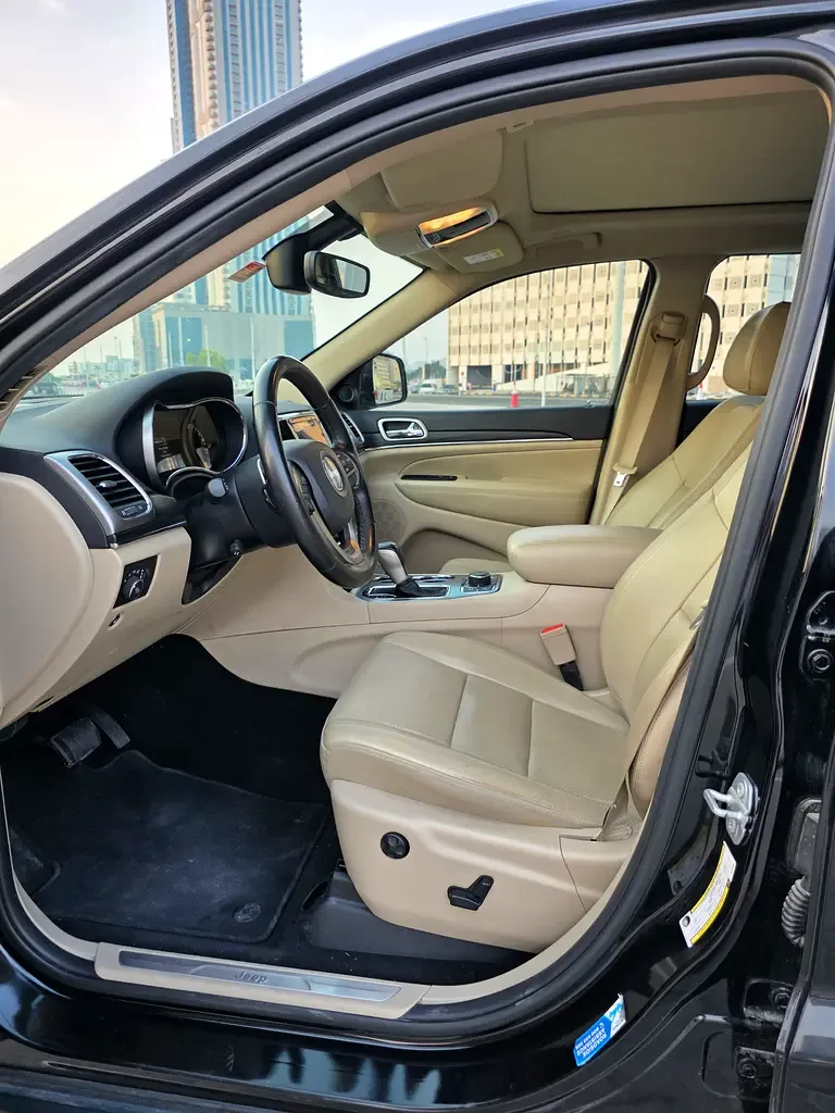 Jeep Grand Cherokee 3.6 AT AWD (286 حصان) - 10