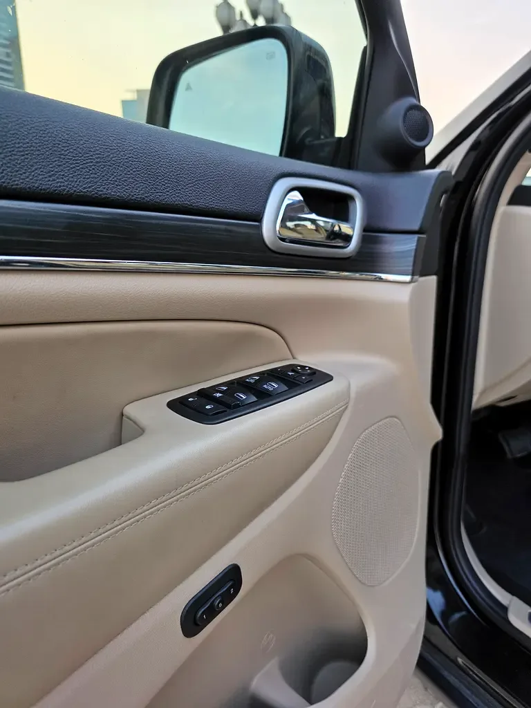 Jeep Grand Cherokee 3.6 AT AWD (286 حصان) - 11
