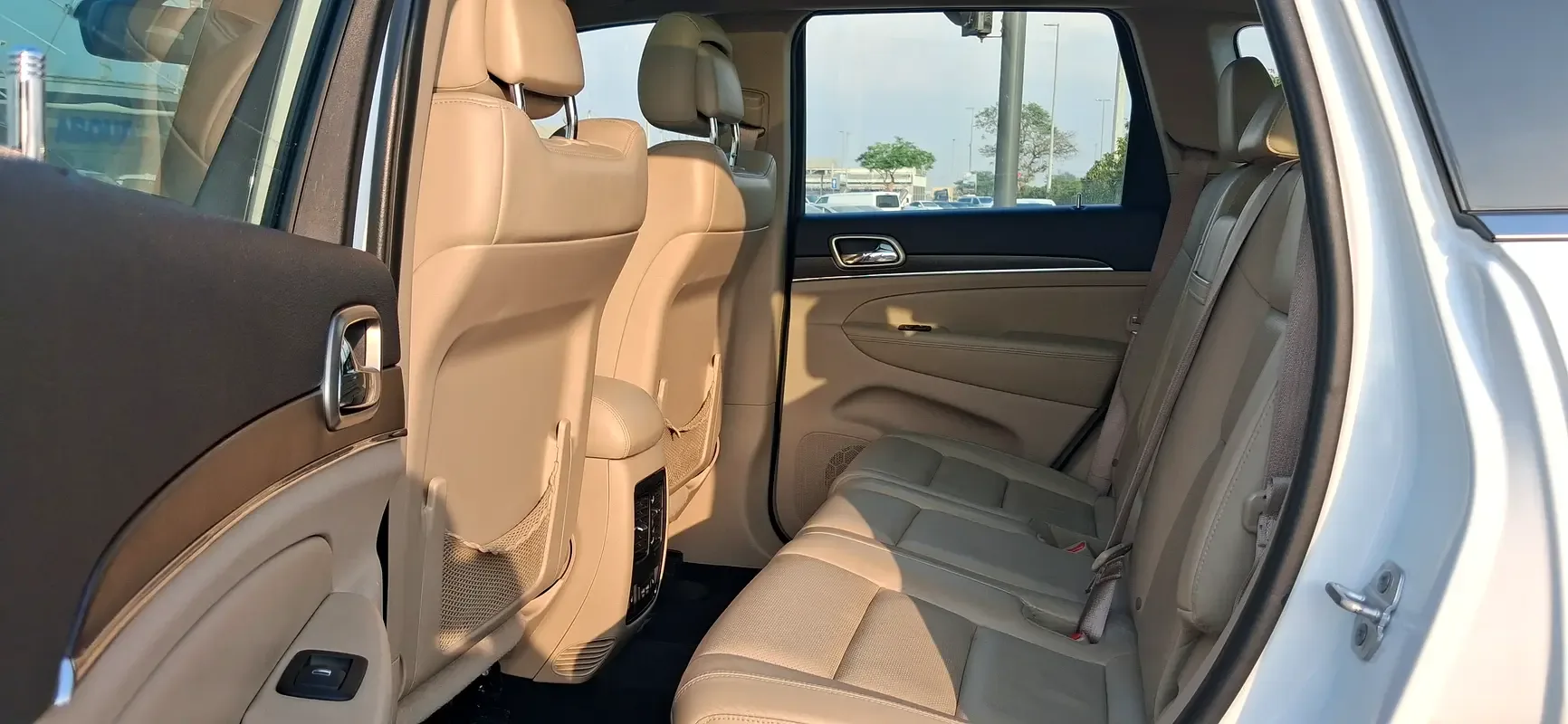 Jeep Grand Cherokee 3.6 AT AWD (286 حصان) - 9