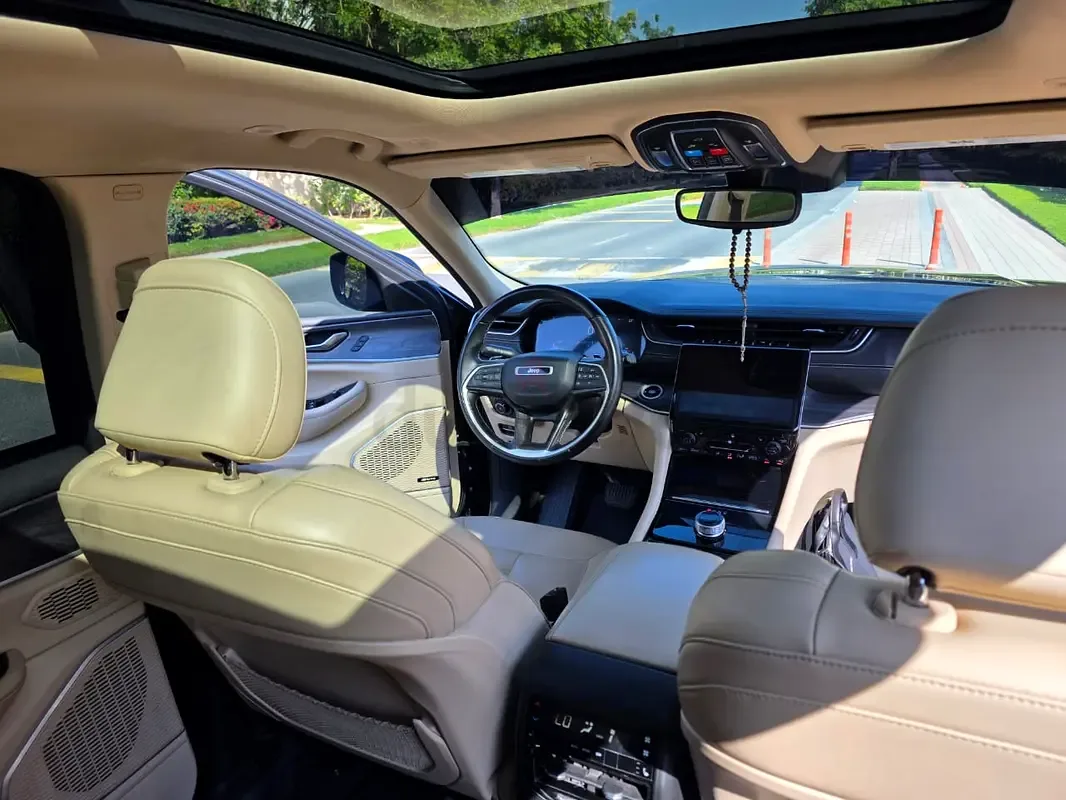 Jeep Grand Cherokee 3.6 AT AWD (297 hp) - 4