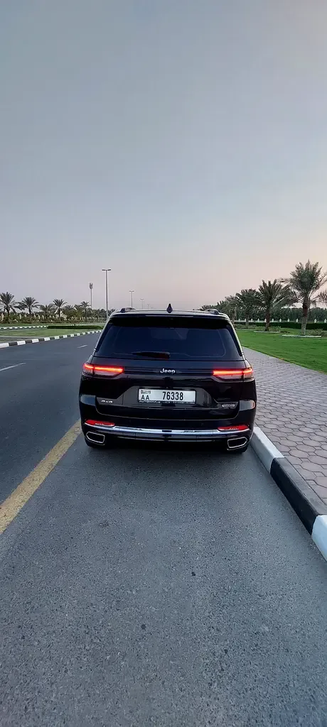 Jeep Grand Cherokee 3.6 AT RWD (297 hp) - 2