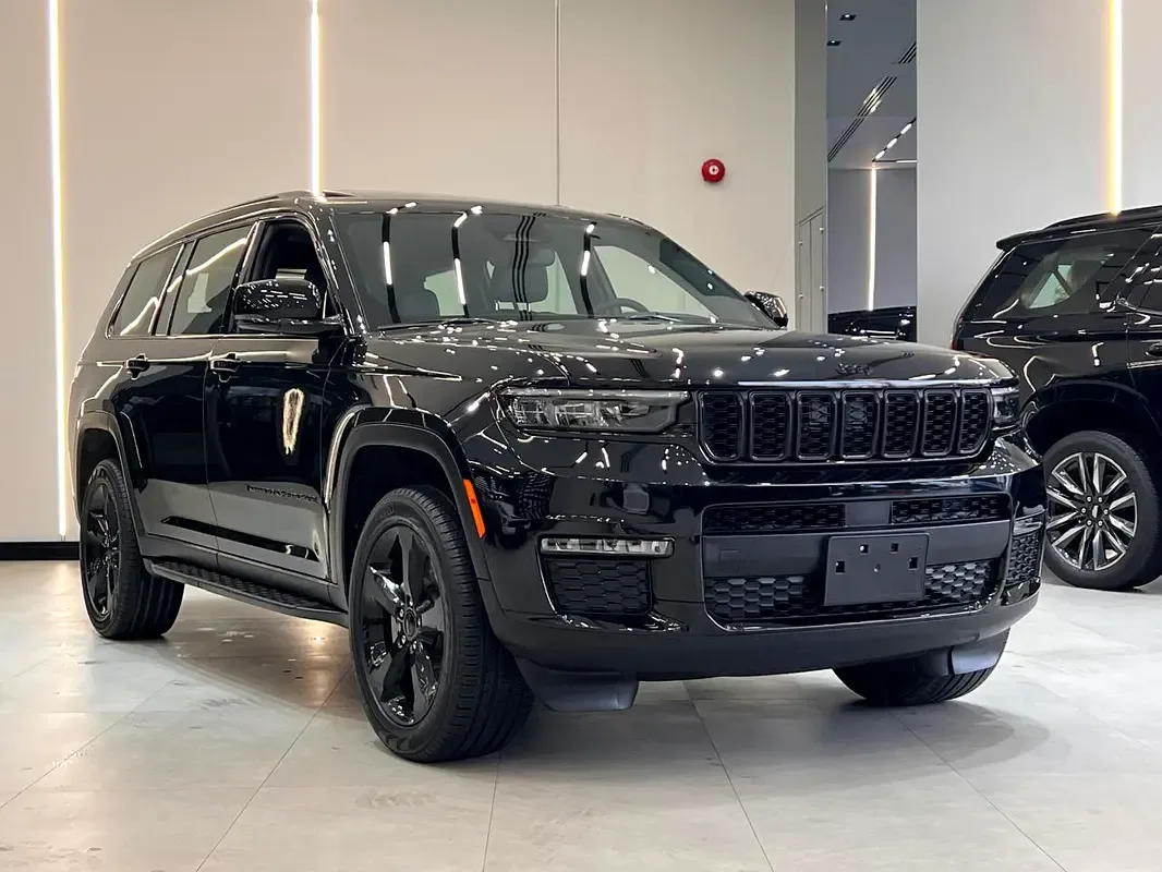Jeep Grand Cherokee 3.6 AT RWD (297 hp)