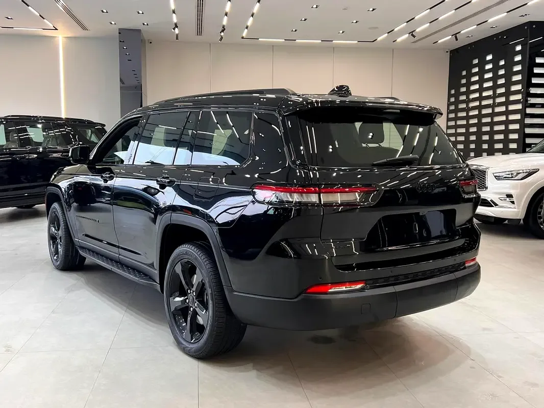 Jeep Grand Cherokee 3.6 AT RWD (297 hp) - 4