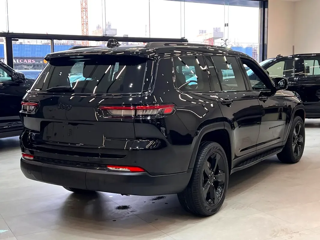Jeep Grand Cherokee 3.6 AT RWD (297 hp) - 3
