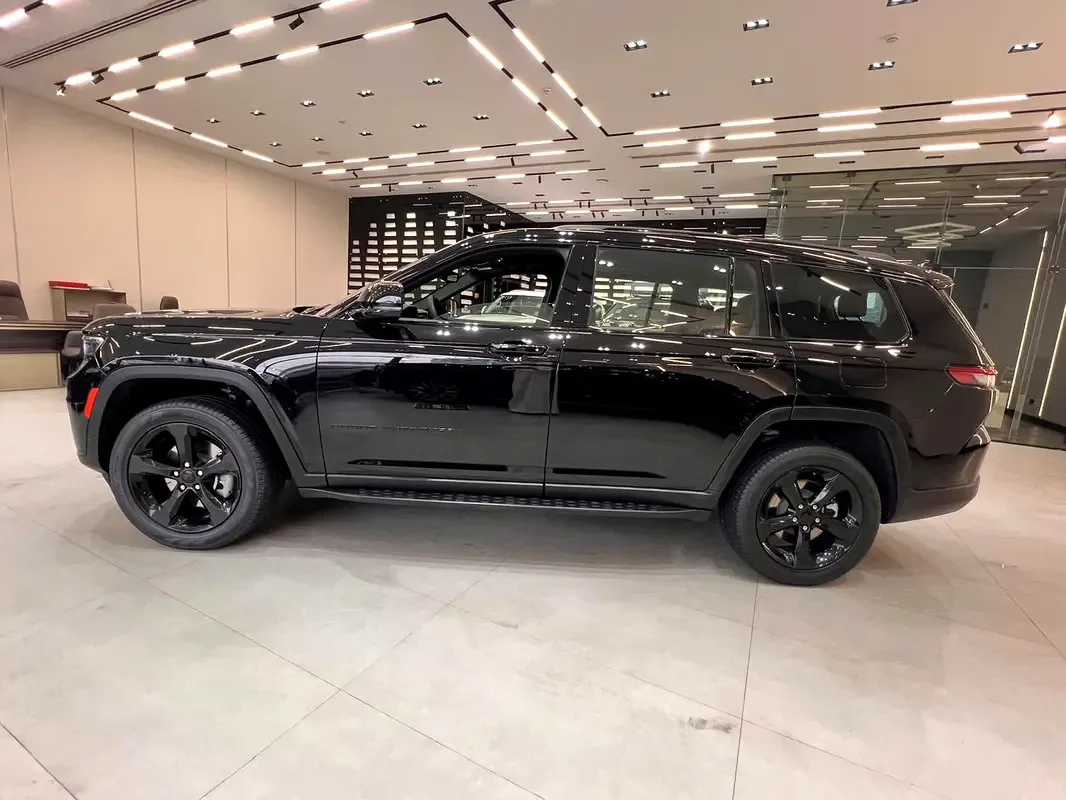 Jeep Grand Cherokee 3.6 AT RWD (297 hp) - 8